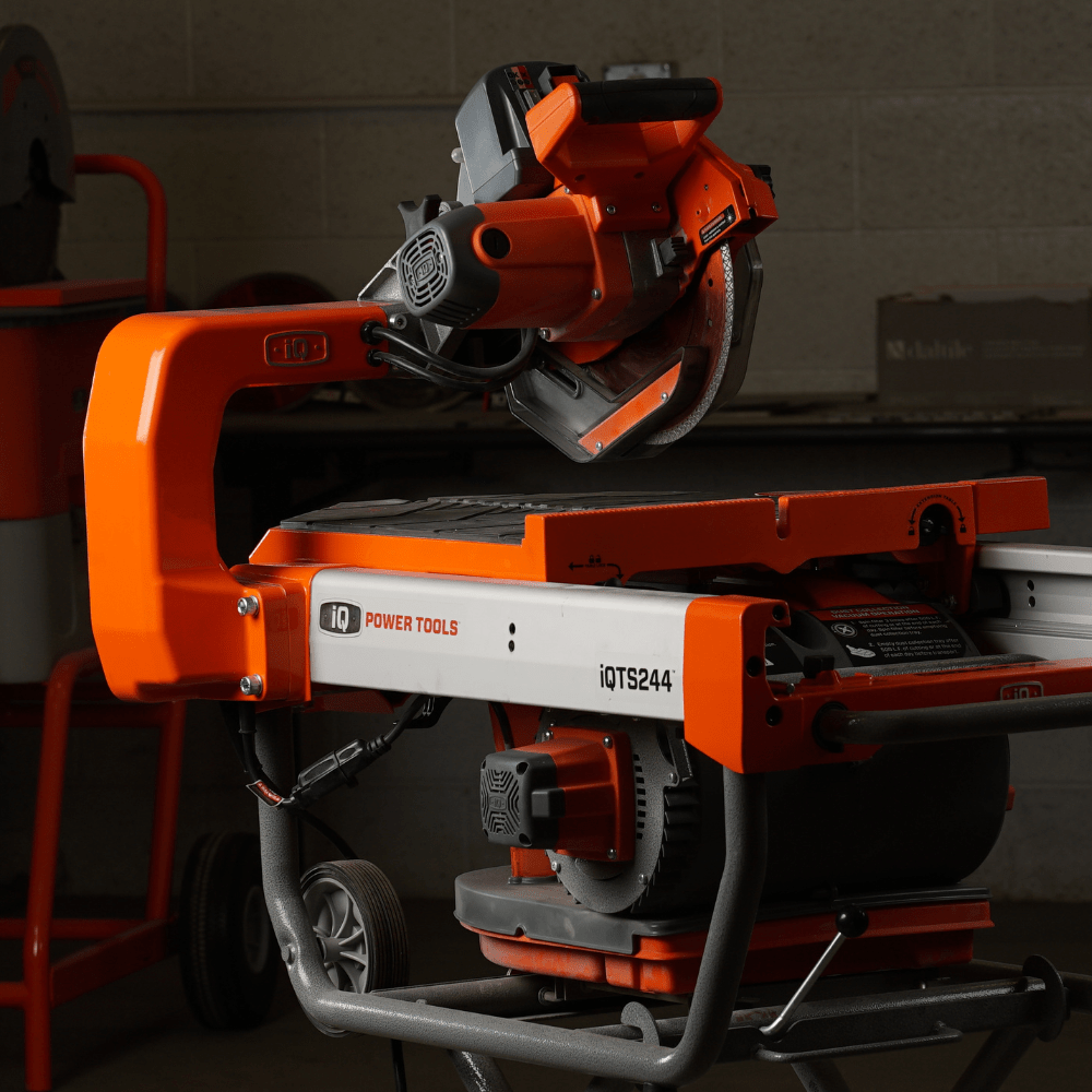 How to Change the Blade on Your iQTS244 Tile Saw