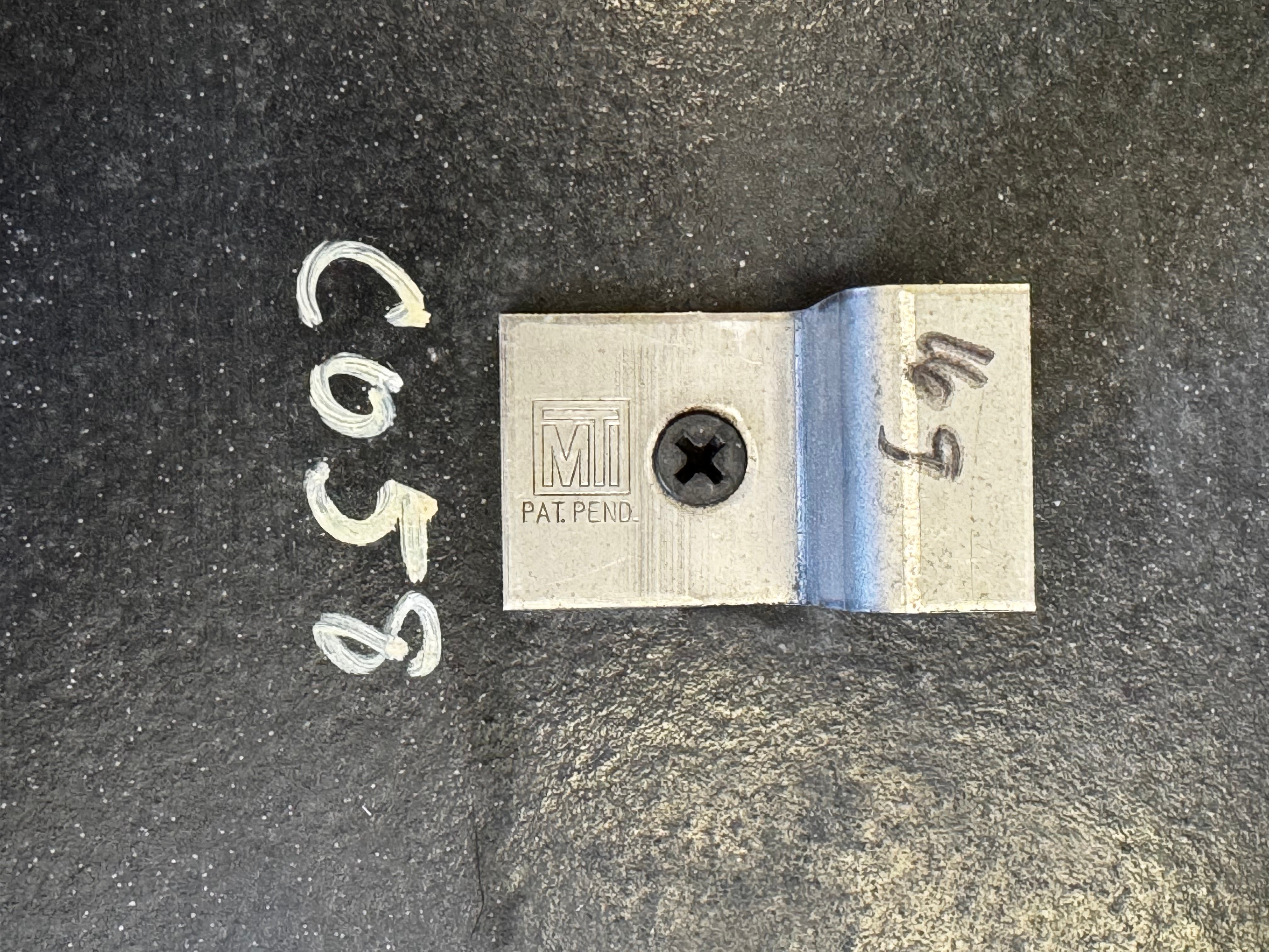 5/8" Clips with Nail in Anchors - 250 / Box - iqpowertools